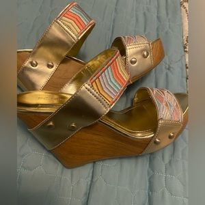 Wedges heels